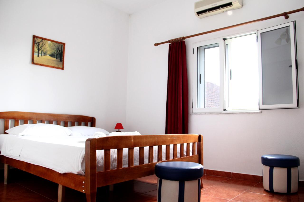 Hotel Italia Tirana Extérieur photo