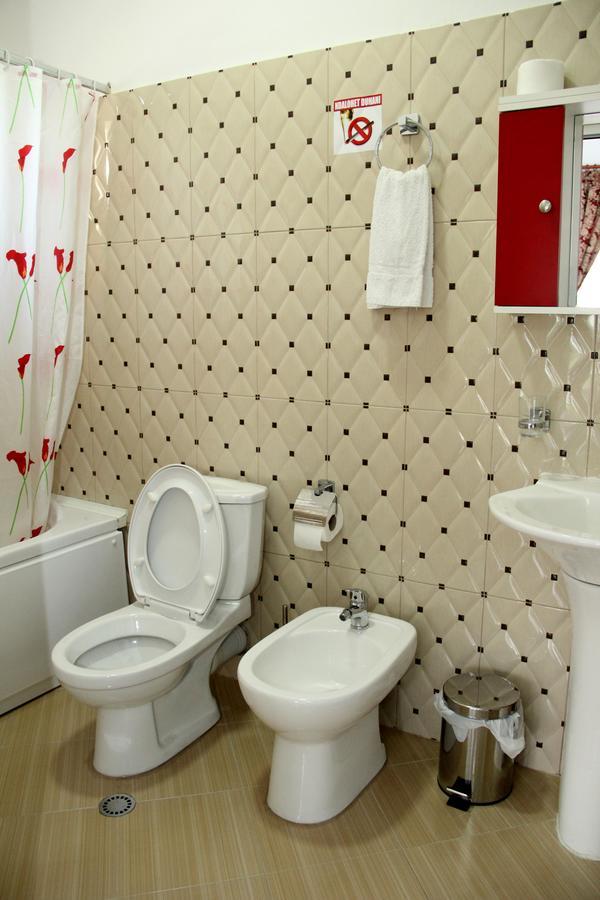 Hotel Italia Tirana Extérieur photo