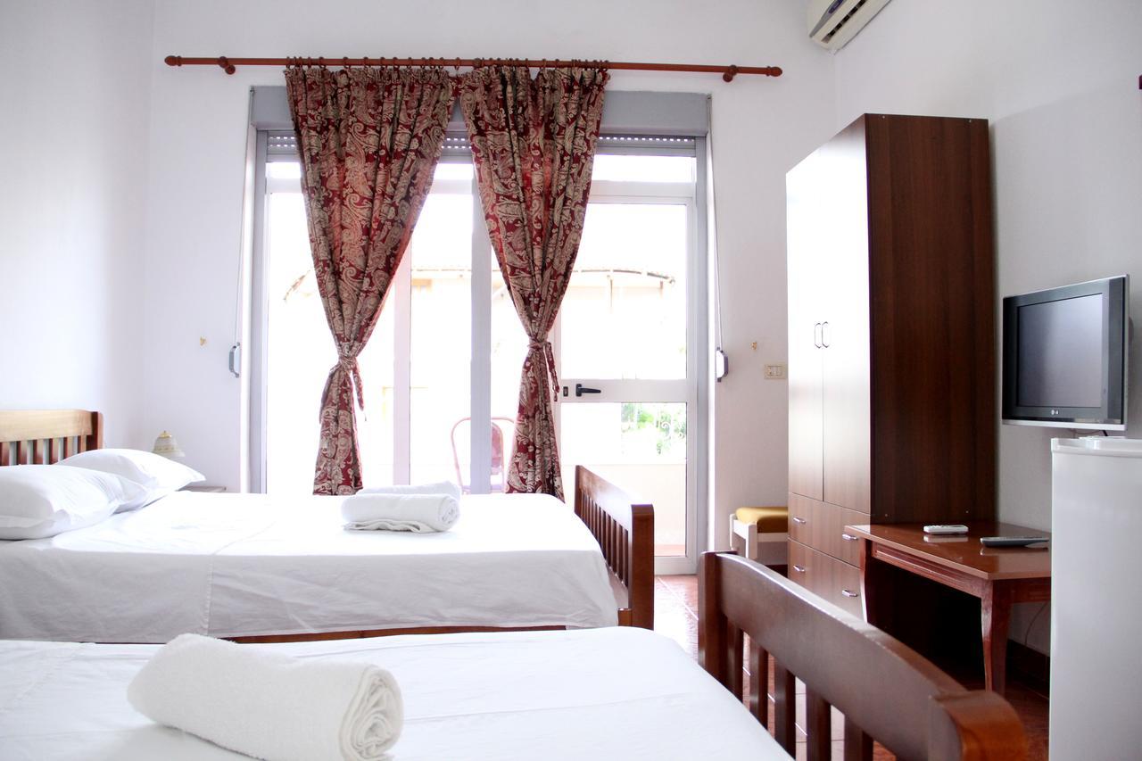 Hotel Italia Tirana Extérieur photo