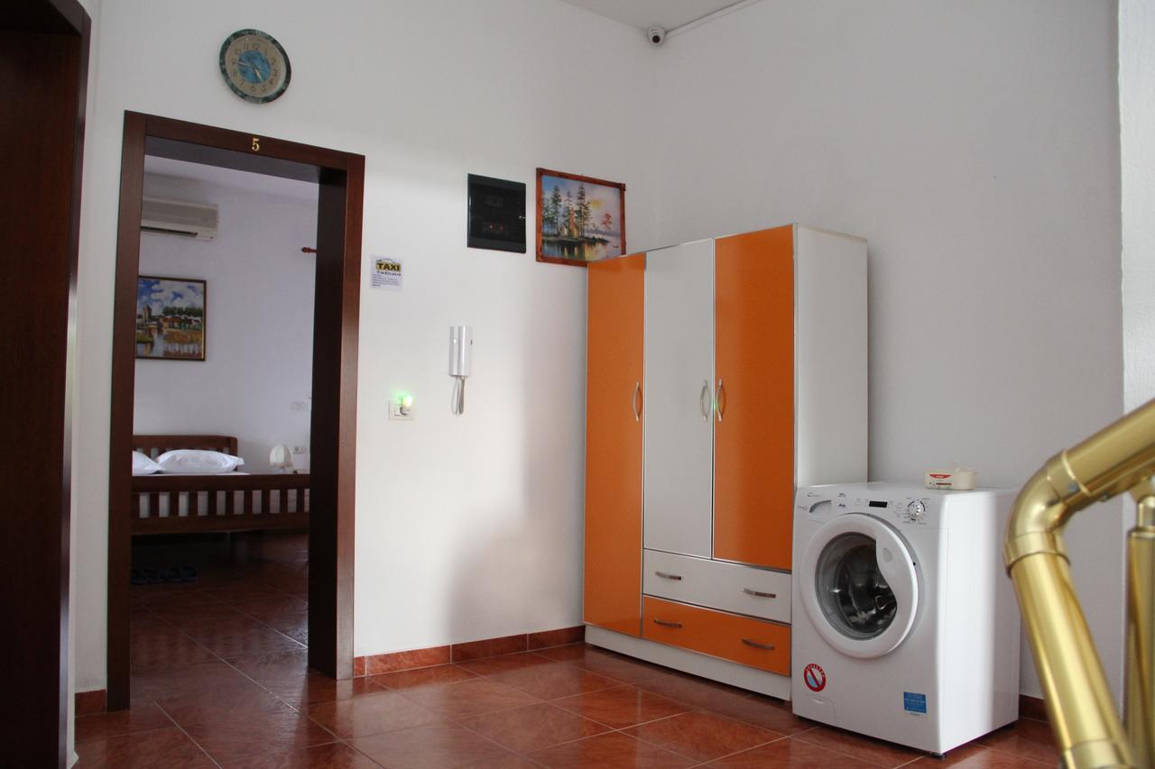 Hotel Italia Tirana Extérieur photo