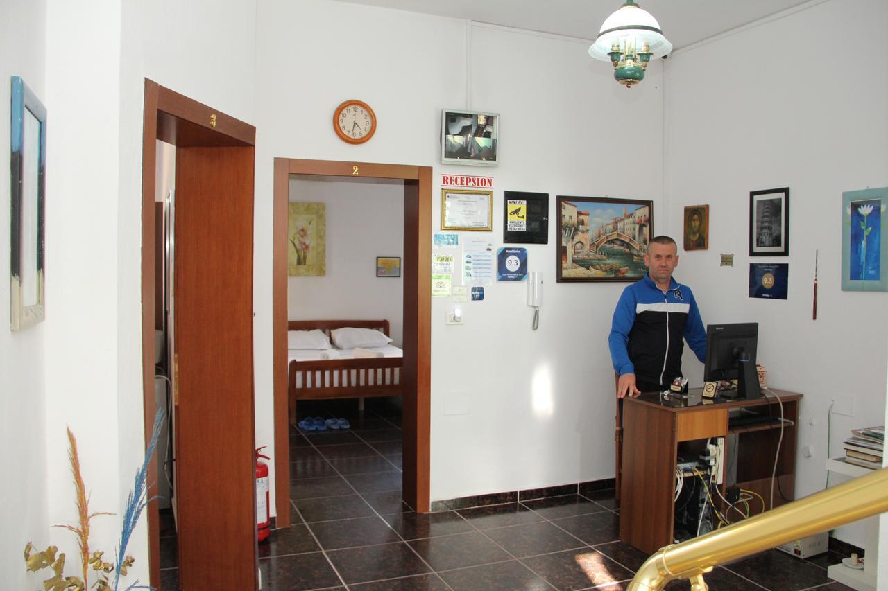 Hotel Italia Tirana Extérieur photo