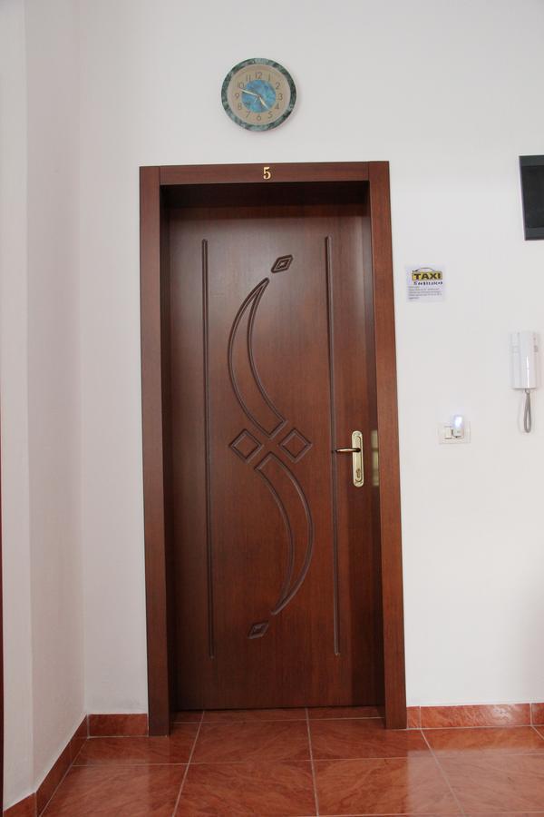 Hotel Italia Tirana Extérieur photo